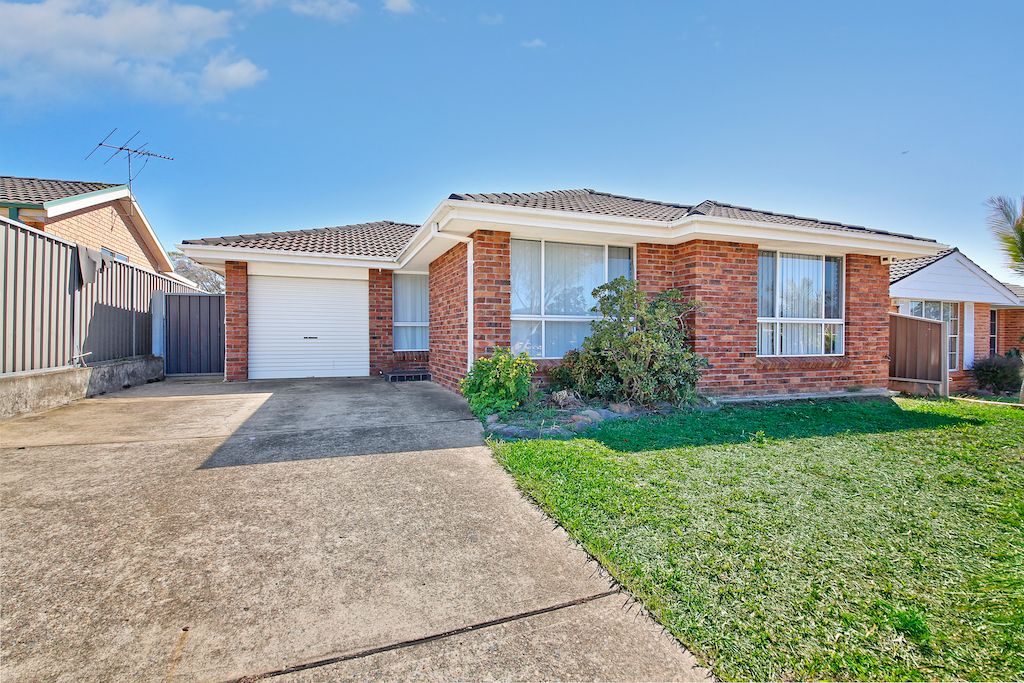 11 Crane Avenue, Green Valley NSW 2168, Image 0