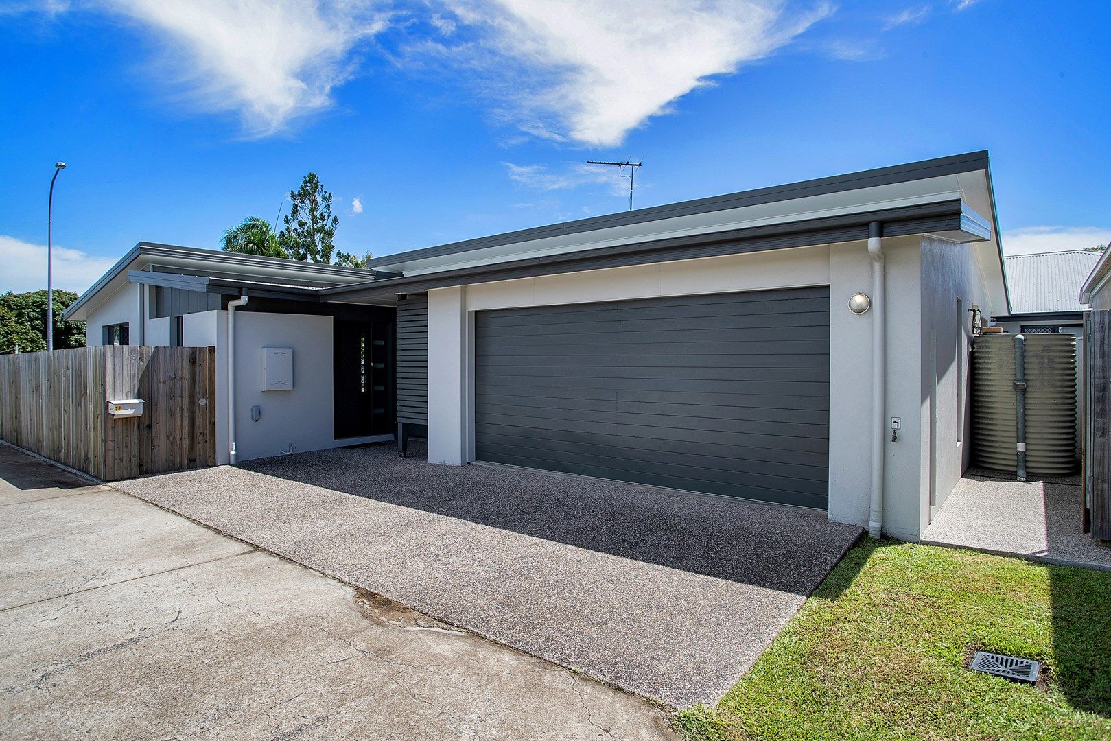2E Mansfield Drive, Beaconsfield QLD 4740, Image 0