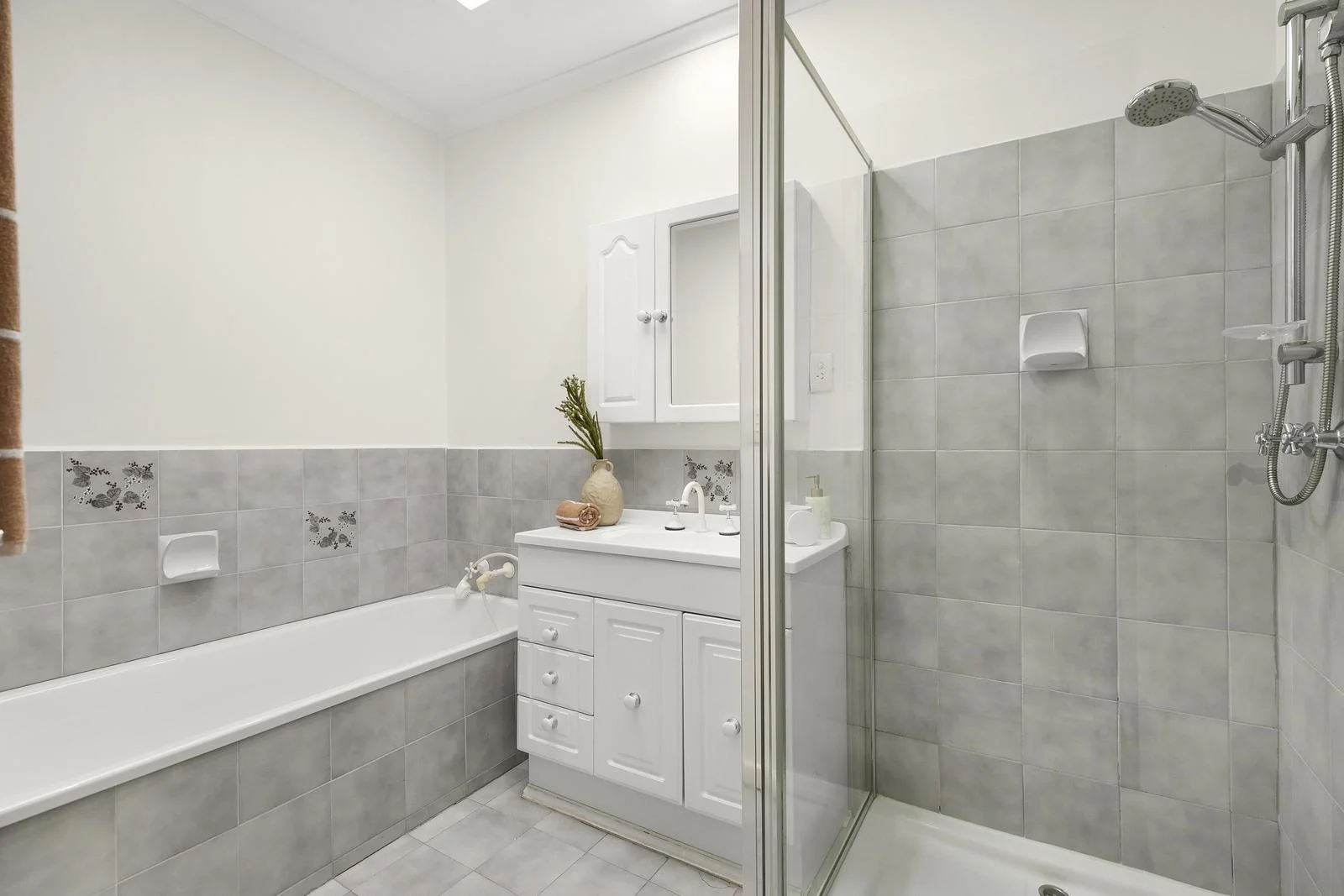 Additional image 8 of 2/15-17 Watt Street, Airport West VIC 3042