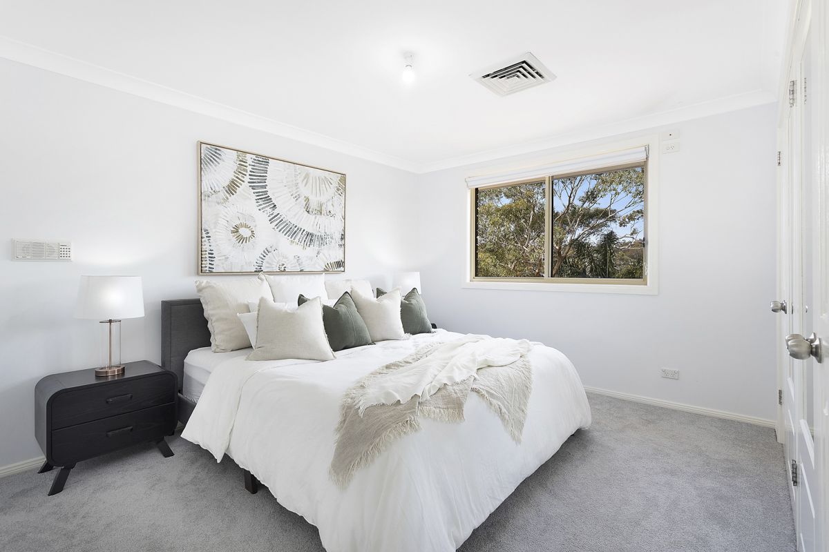 17 Jonquil Place, Alfords Point NSW 2234, Image 2