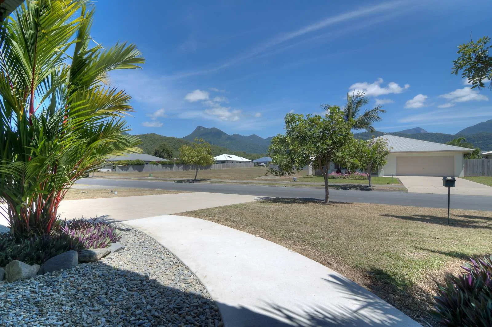 Sold 40 Riflebird Crescent, Mossman QLD 4873 on 13 Sep 2016 ...