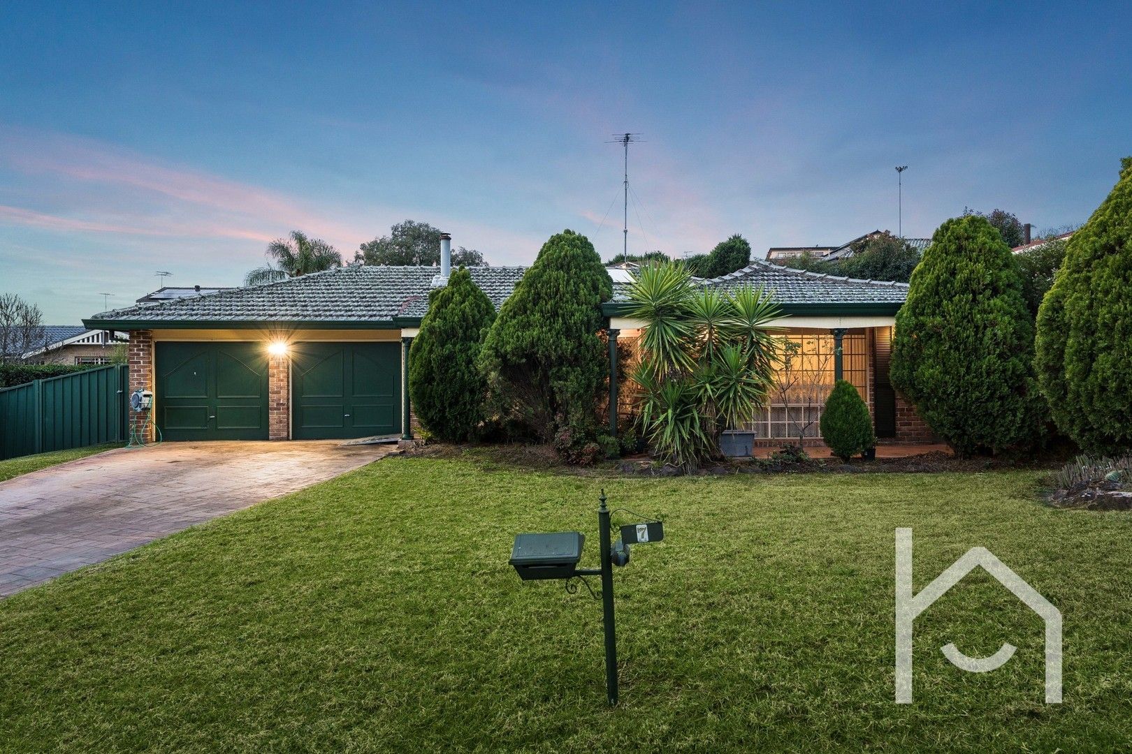 7 Riversdale Place, Glen Alpine NSW 2560, Image 0