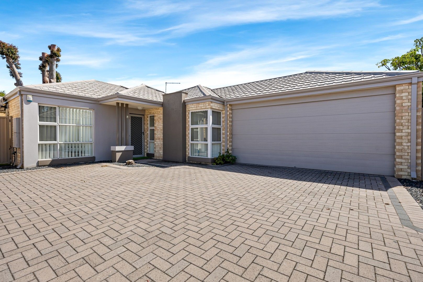 3 bedrooms Villa in 4/7 Waldon Street WILSON WA, 6107