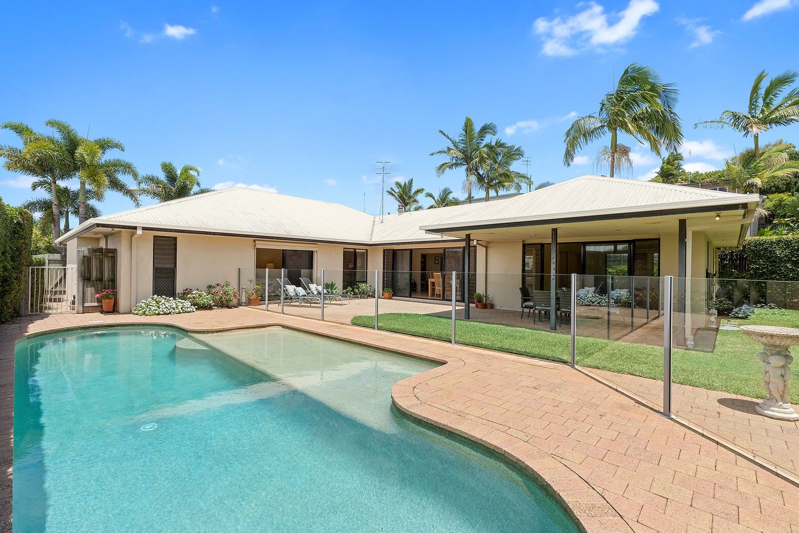 4 Courageous Place, Sunrise Beach QLD 4567, Image 0