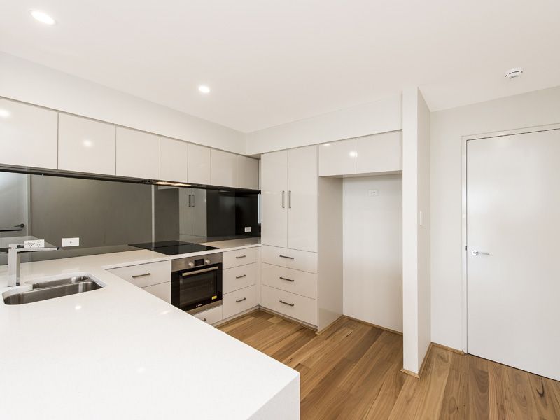 2/47 PERLINTE VIEW, North Coogee WA 6163, Image 2
