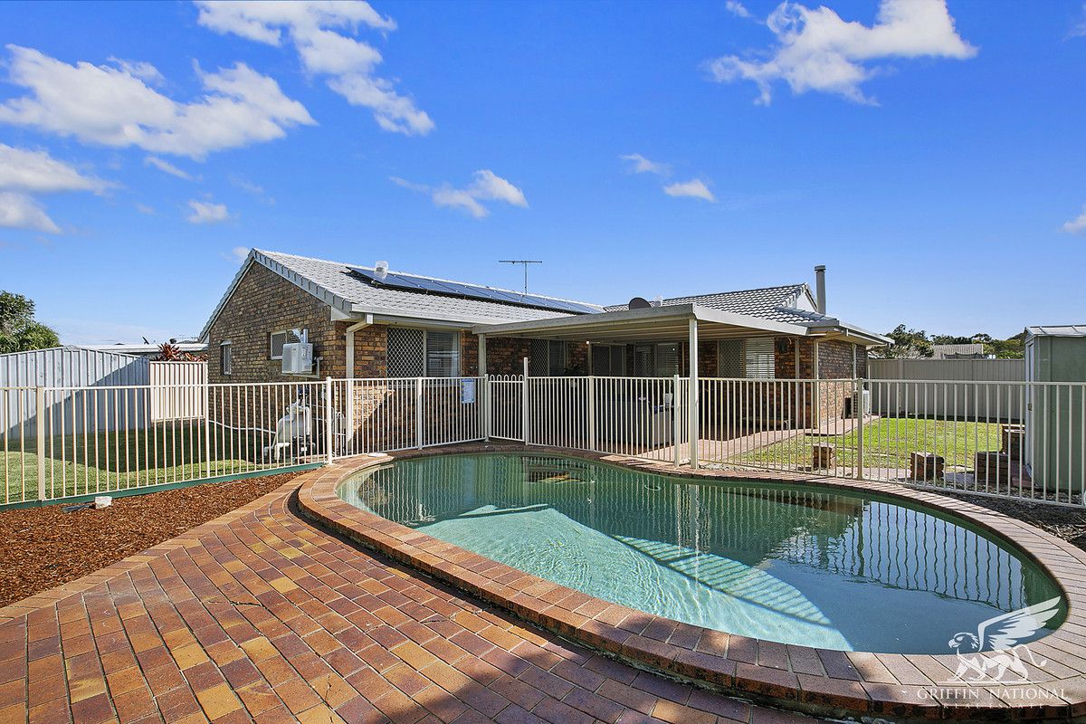 4 bedrooms House in 3 Taronga Street KIPPA-RING QLD, 4021