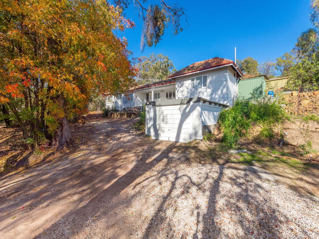 2 bedrooms House in 51 Kalamunda Road KALAMUNDA WA, 6076