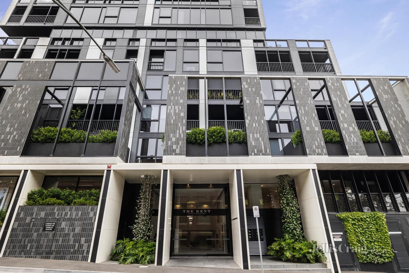 2 bedrooms Apartment / Unit / Flat in 101/382 Burwood Road HAWTHORN VIC, 3122