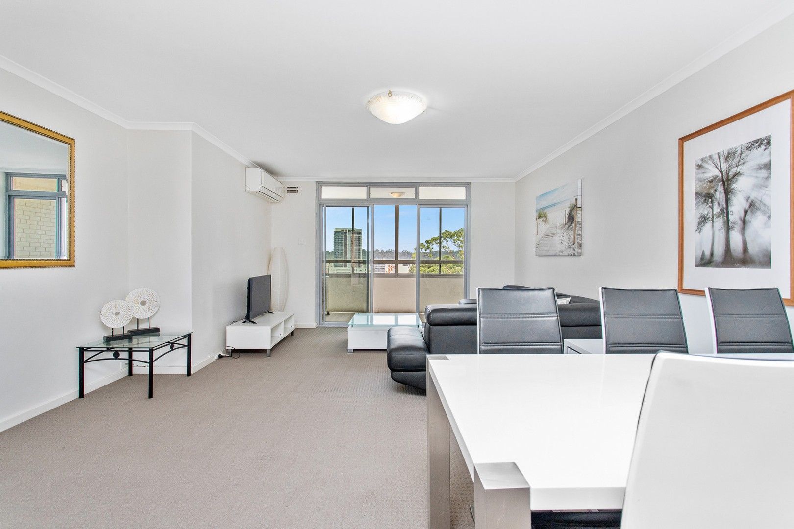 2 bedrooms Apartment / Unit / Flat in 41/144 Mill Point Road SOUTH PERTH WA, 6151