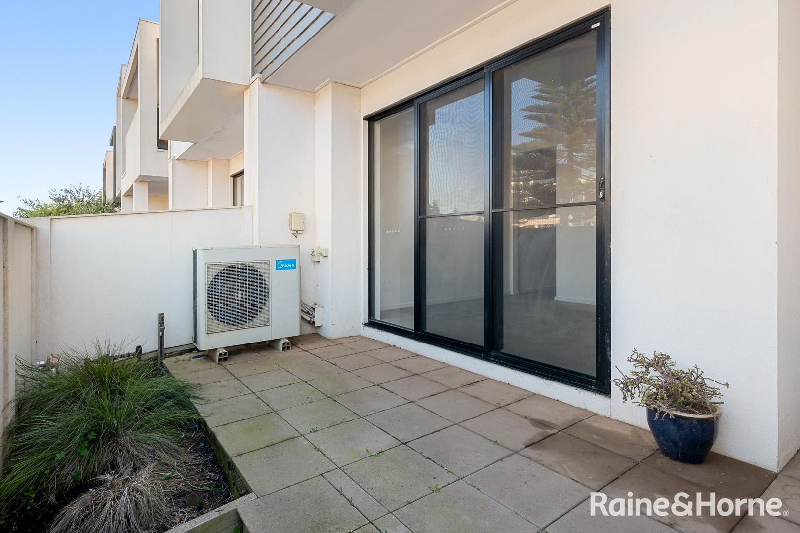 13 Quay Boulevard, Werribee South VIC 3030, Image 2