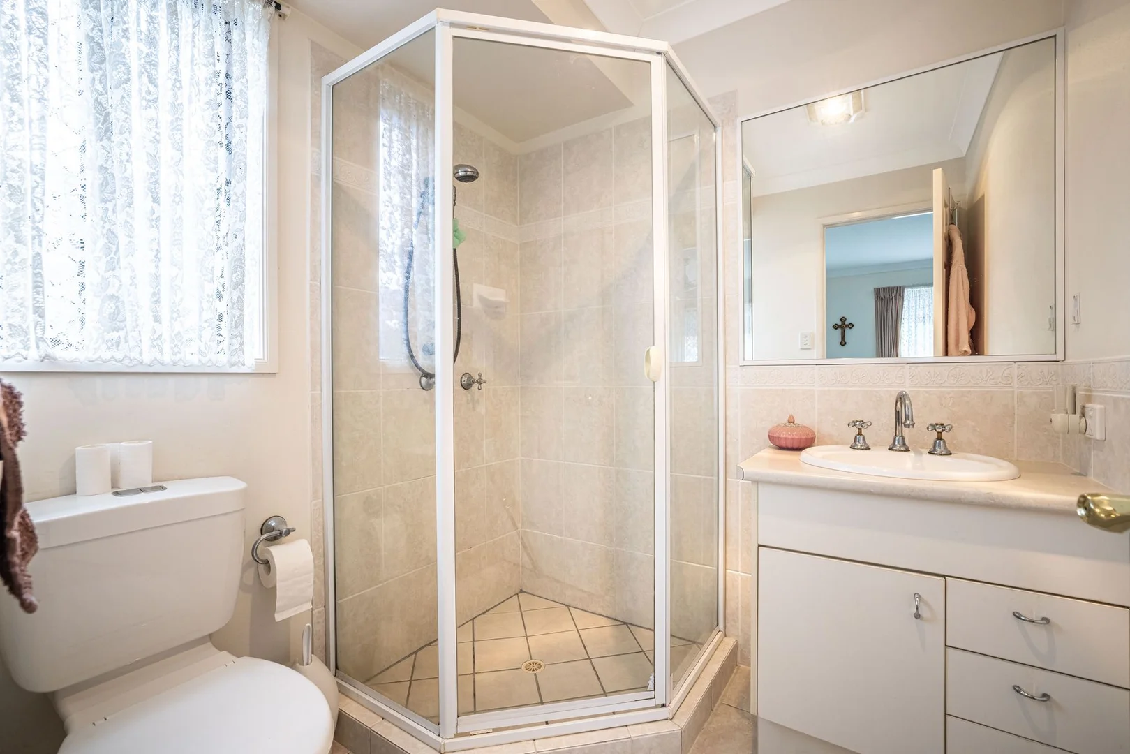 Additional image 20 of 33 Columbia Drive, Beachmere QLD 4510