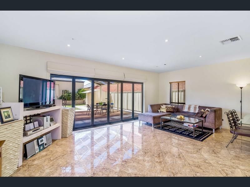 45 Esplanade, Semaphore SA 5019, Image 2