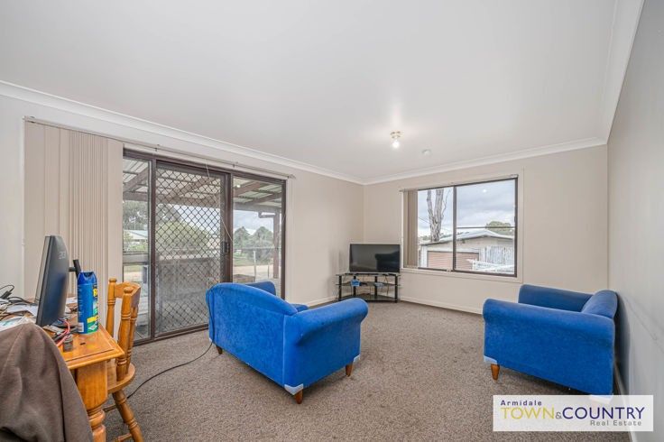 111 Brackin Street, Hillgrove NSW 2350, Image 2