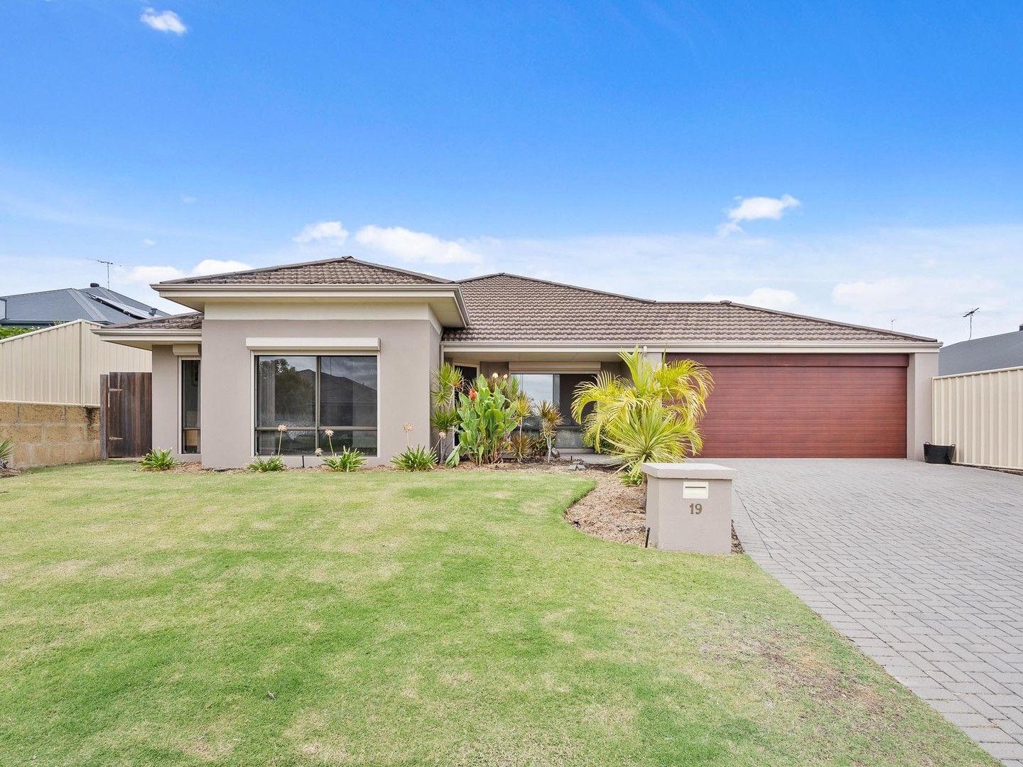 19 Woorabinda Rise, Lakelands WA 6180, Image 0