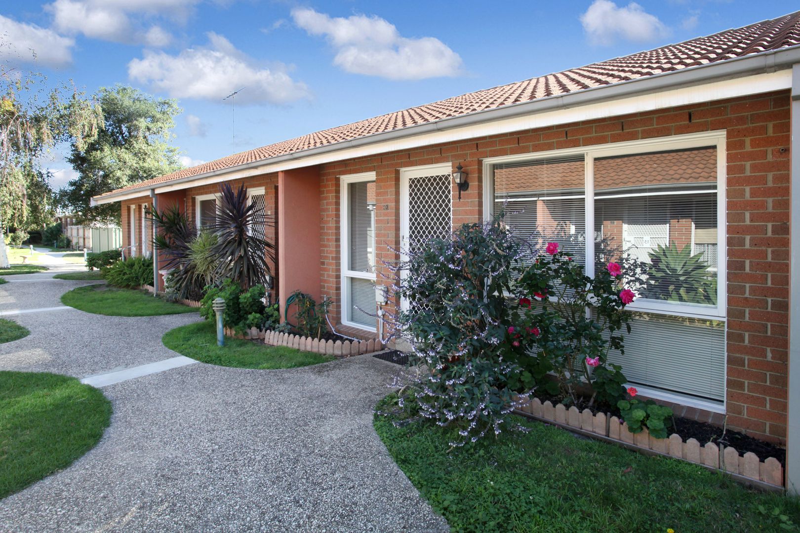 20/16 South Circular Road, Gladstone Park VIC 3043, Image 2