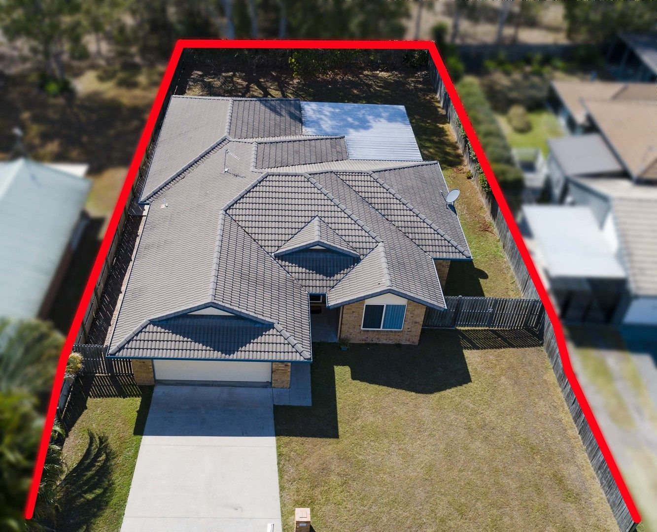 28 Ian Ave, Kawungan QLD 4655, Image 2