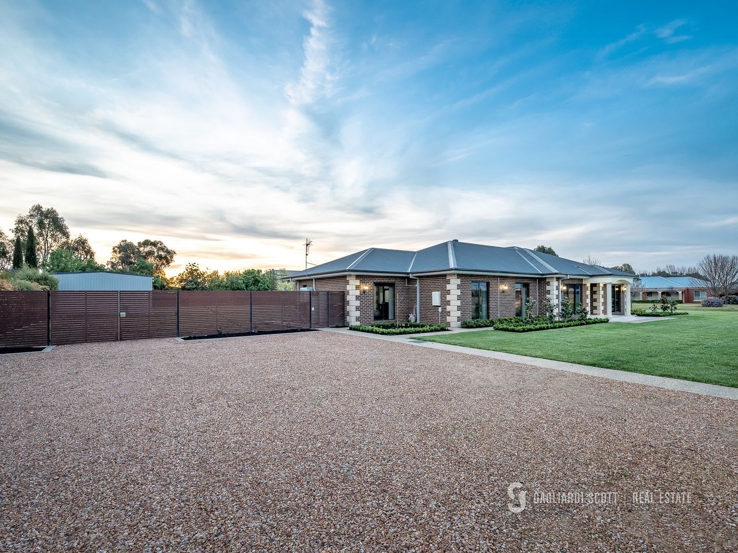 24 Peninsula Drive, Shepparton North VIC 3631 Domain