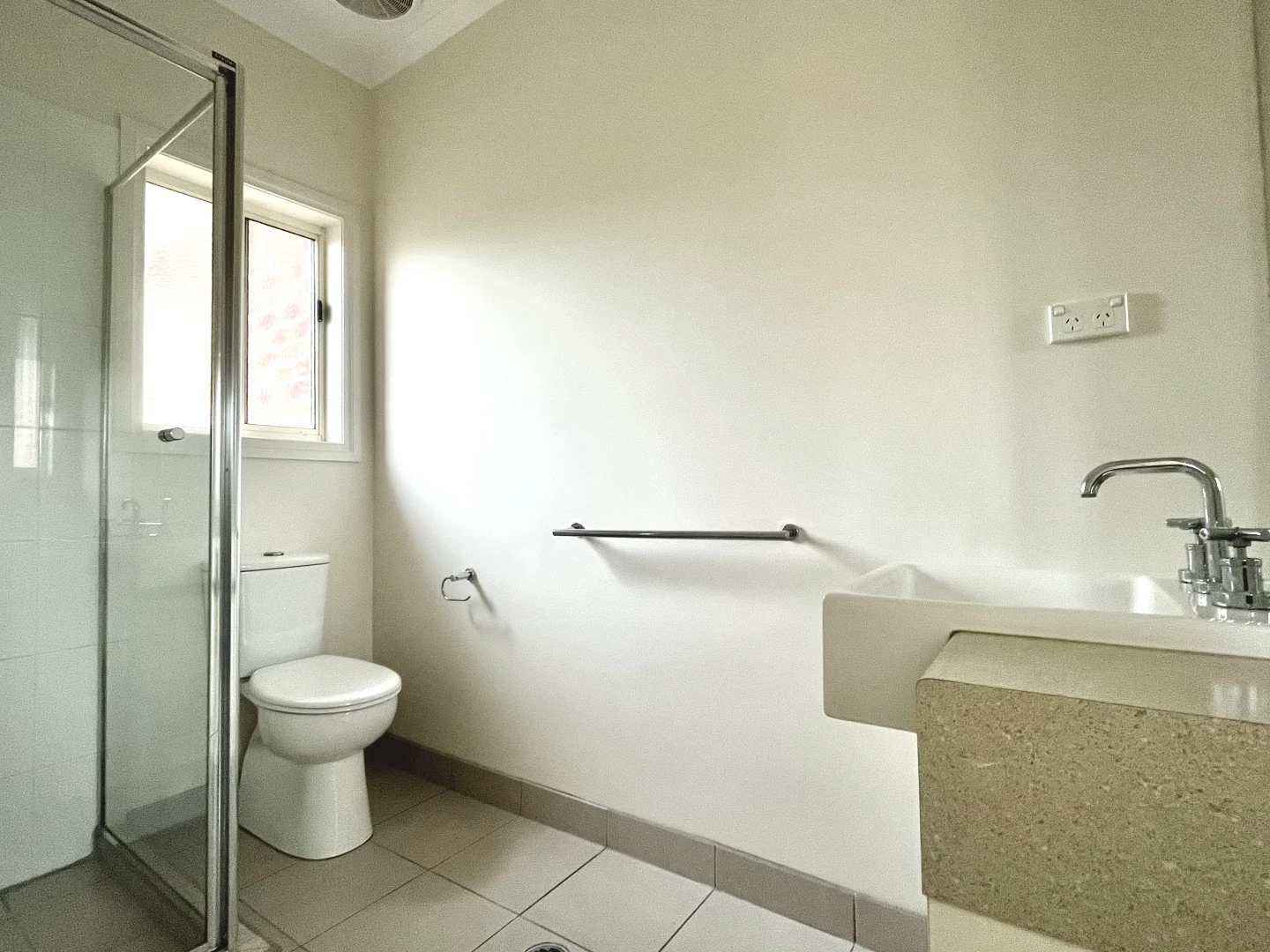 Additional image 8 of 4B Mountbatten Court, Oakleigh East VIC 3166