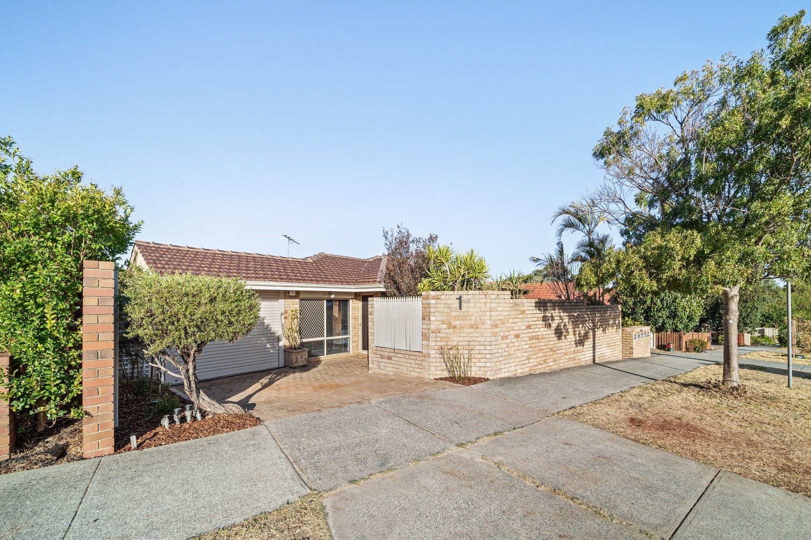 3 bedrooms House in 1/168 Carnarvon Street EAST VICTORIA PARK WA, 6101