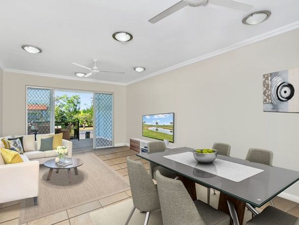 2/16-18 Smith Street, Cairns North QLD 4870