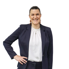 Wilsons Warrnambool & District Real Estate - Juanita Russell