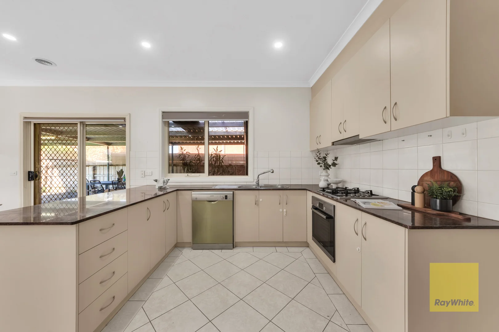 Additional image 7 of 19 Meadowview Way, Cairnlea VIC 3023