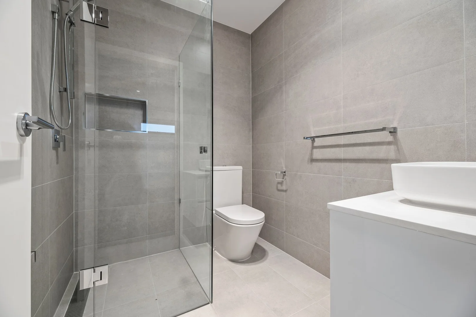 Additional image 6 of 3/33 Summerhill Road, Reservoir VIC 3073