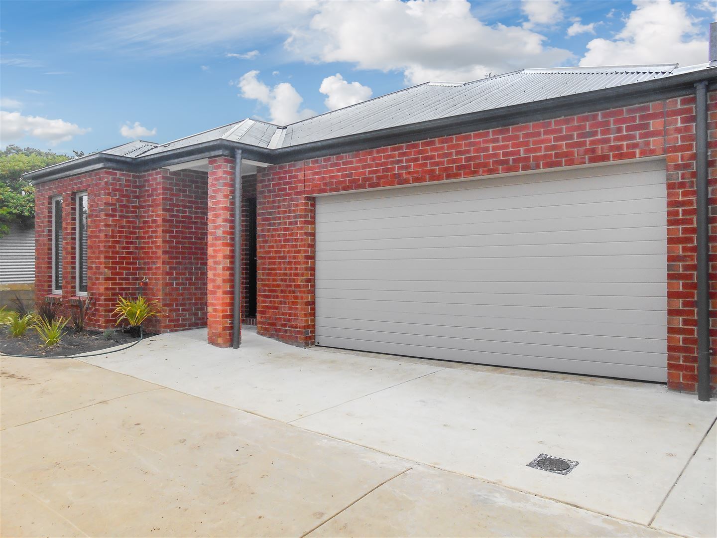 3 bedrooms House in 4/611 Havelock Street SOLDIERS HILL VIC, 3350