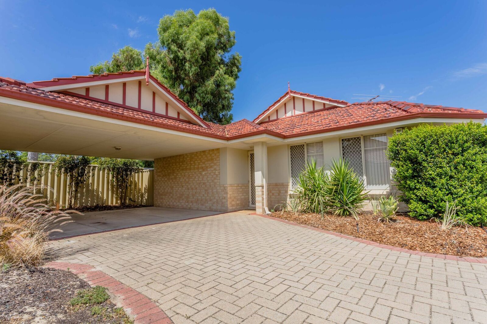 4/74 Upton Street, St James WA 6102 Domain