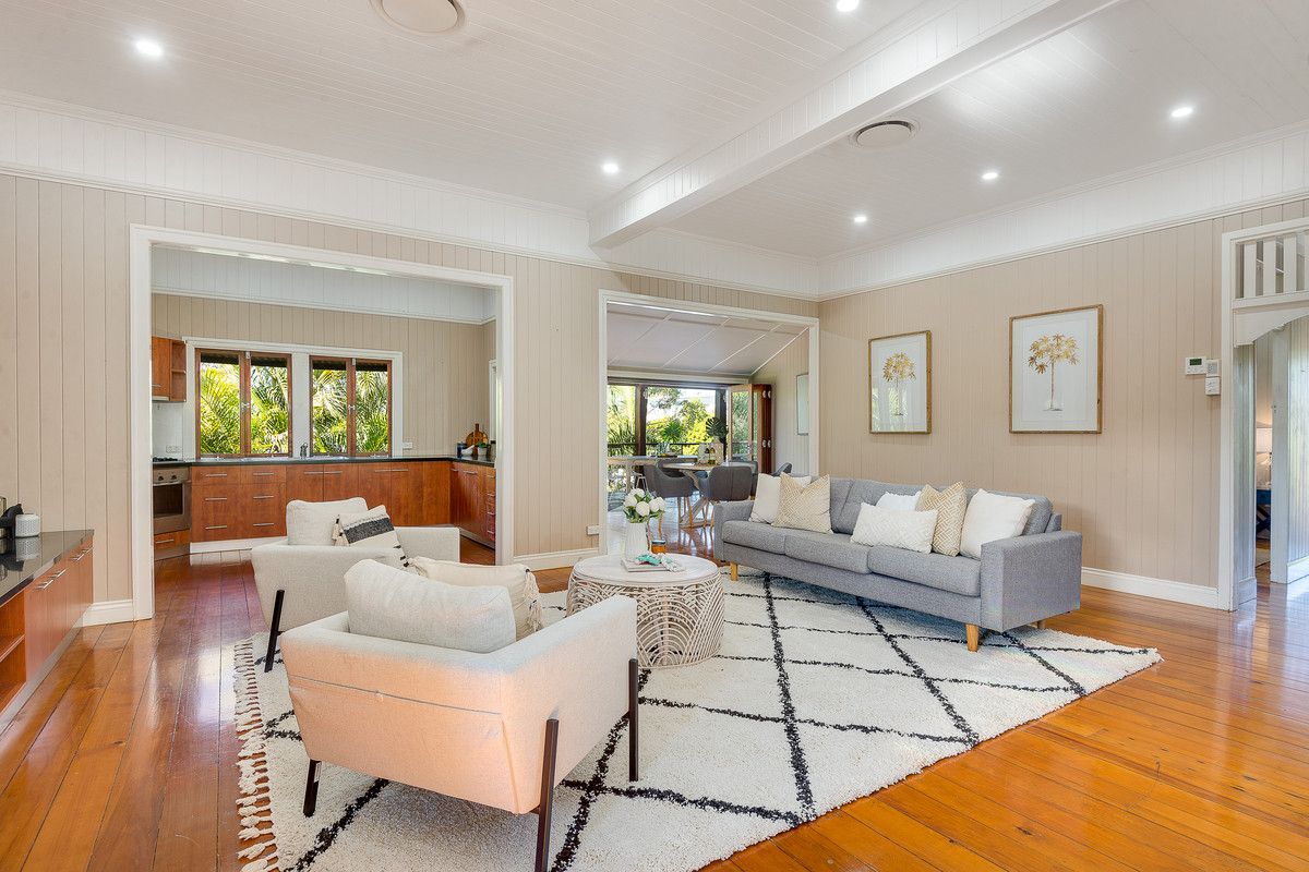 5 bedrooms House in 34 Gellibrand Street CLAYFIELD QLD, 4011