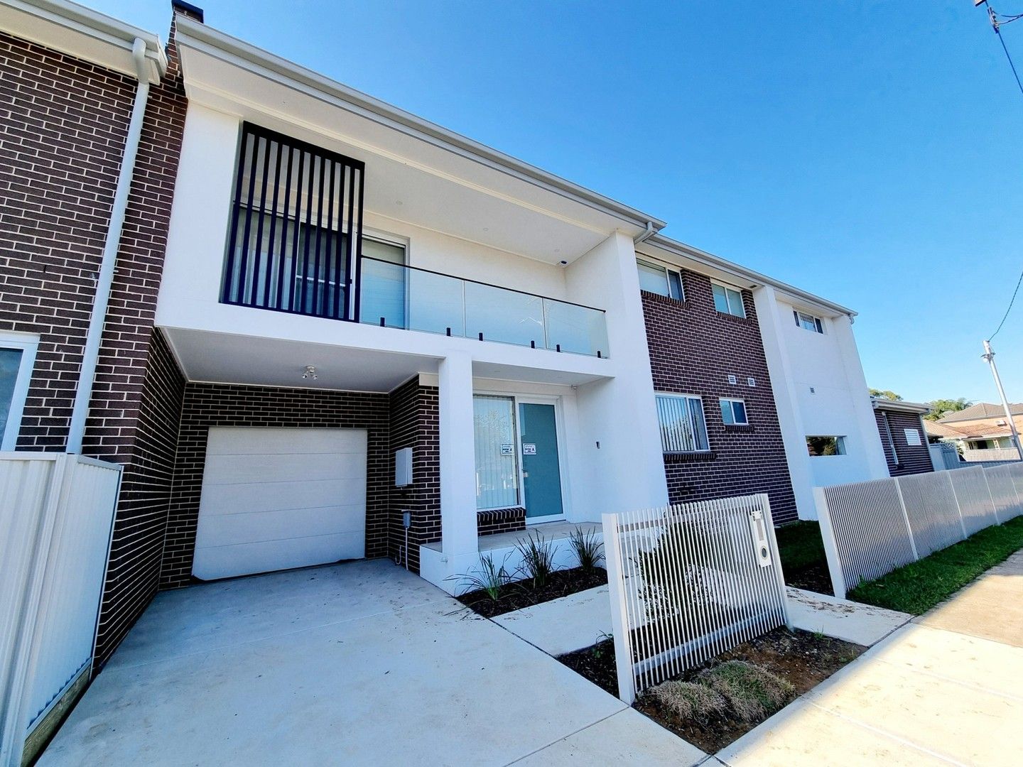 5 bedrooms House in 81 Chester Hill Road BASS HILL NSW, 2197