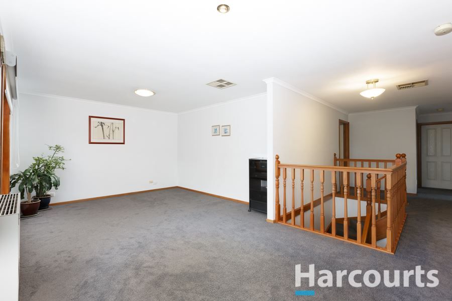 6 Shaw Close, Dandenong North VIC 3175, Image 2