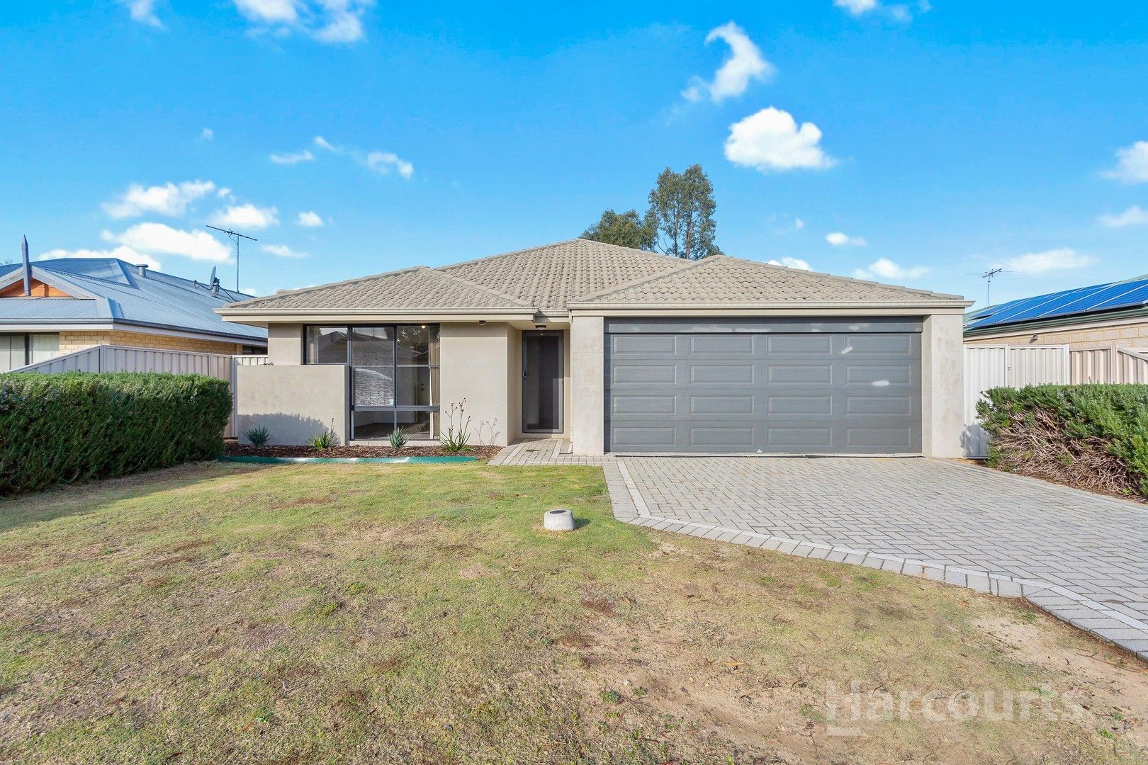 4 bedrooms House in 18 Menna Brace GREENFIELDS WA, 6210