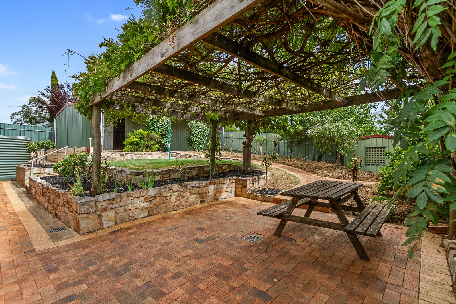 Additional image 31 of 1 Roscrow Court, Clare SA 5453