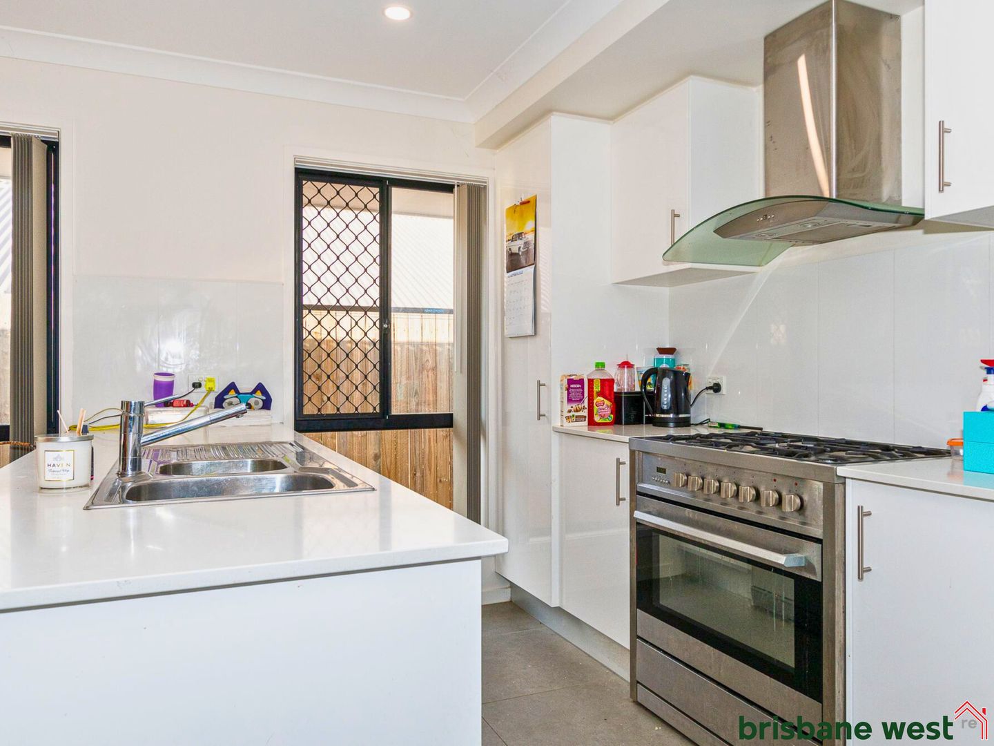 14 Herberton Road, South Ripley QLD 4306 House For Rent 560 Domain