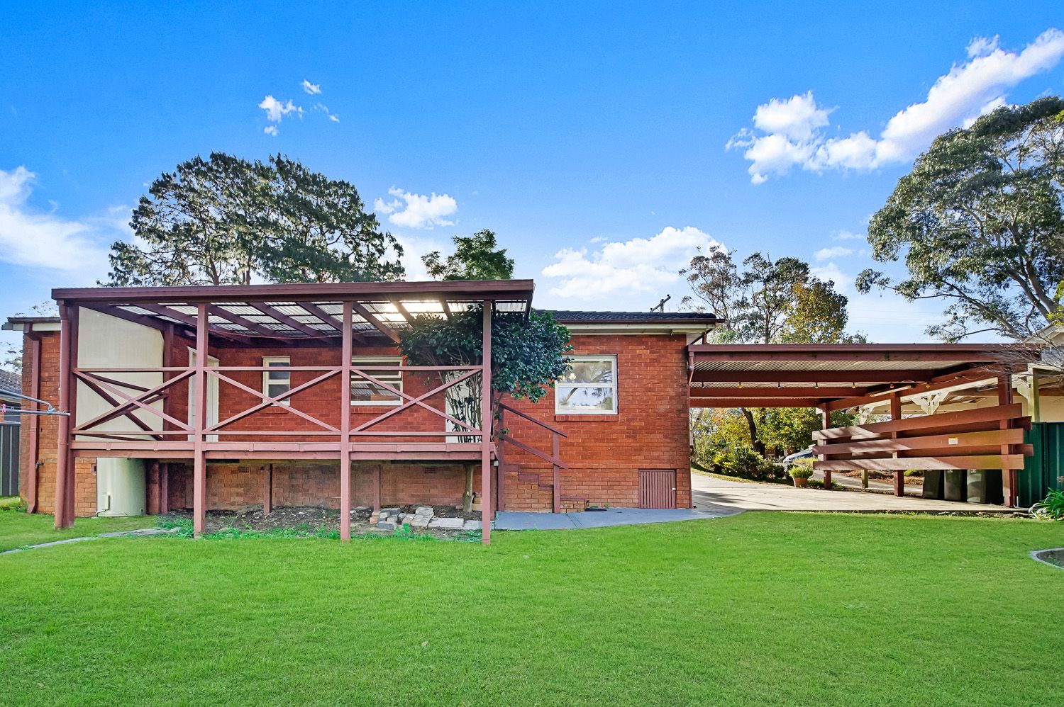 3 bedrooms House in 23 Meredith Avenue HORNSBY HEIGHTS NSW, 2077