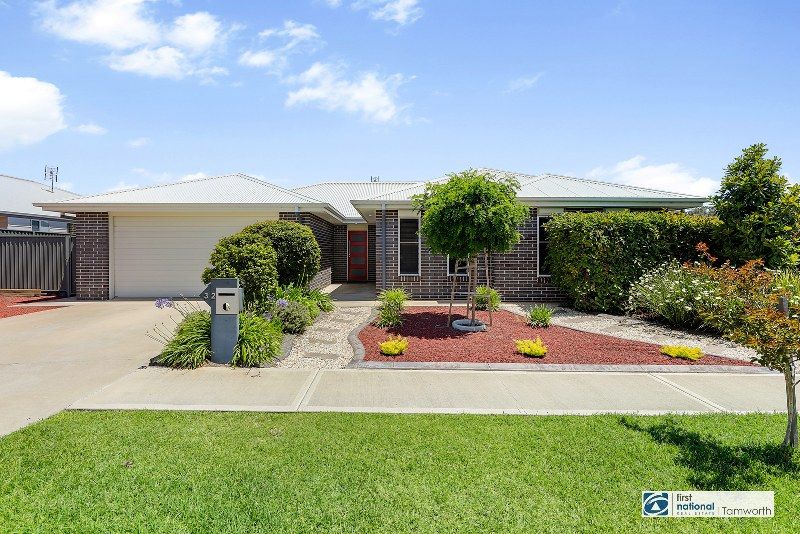 4 bedrooms House in 32 Kingham Street TAMWORTH NSW, 2340