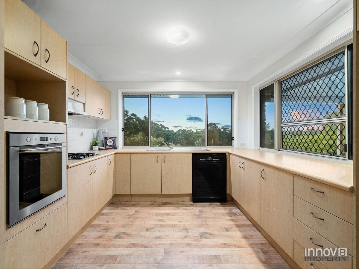 8 Ken Duncombe Drive, Cashmere QLD 4500, Image 1