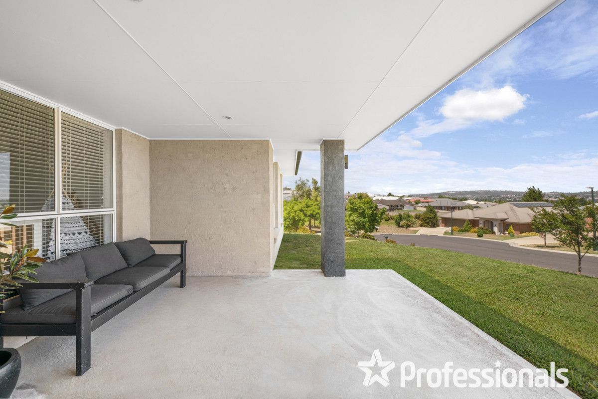 1 She Oak Close, Bathurst NSW 2795, Image 1