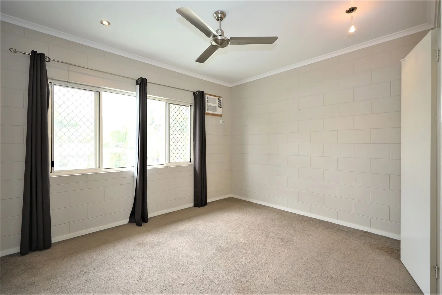 Additional image 9 of 4/18 Robert Road, Bentley Park QLD 4869