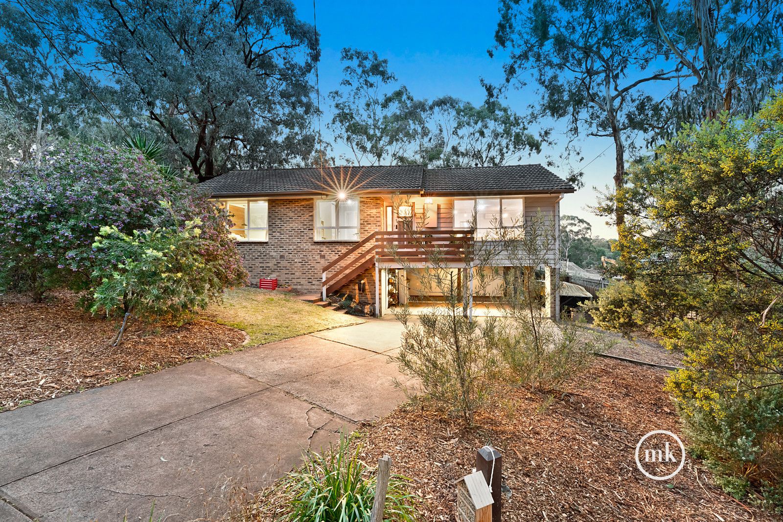 6 Paraweena Court, Greensborough VIC 3088, Image 0