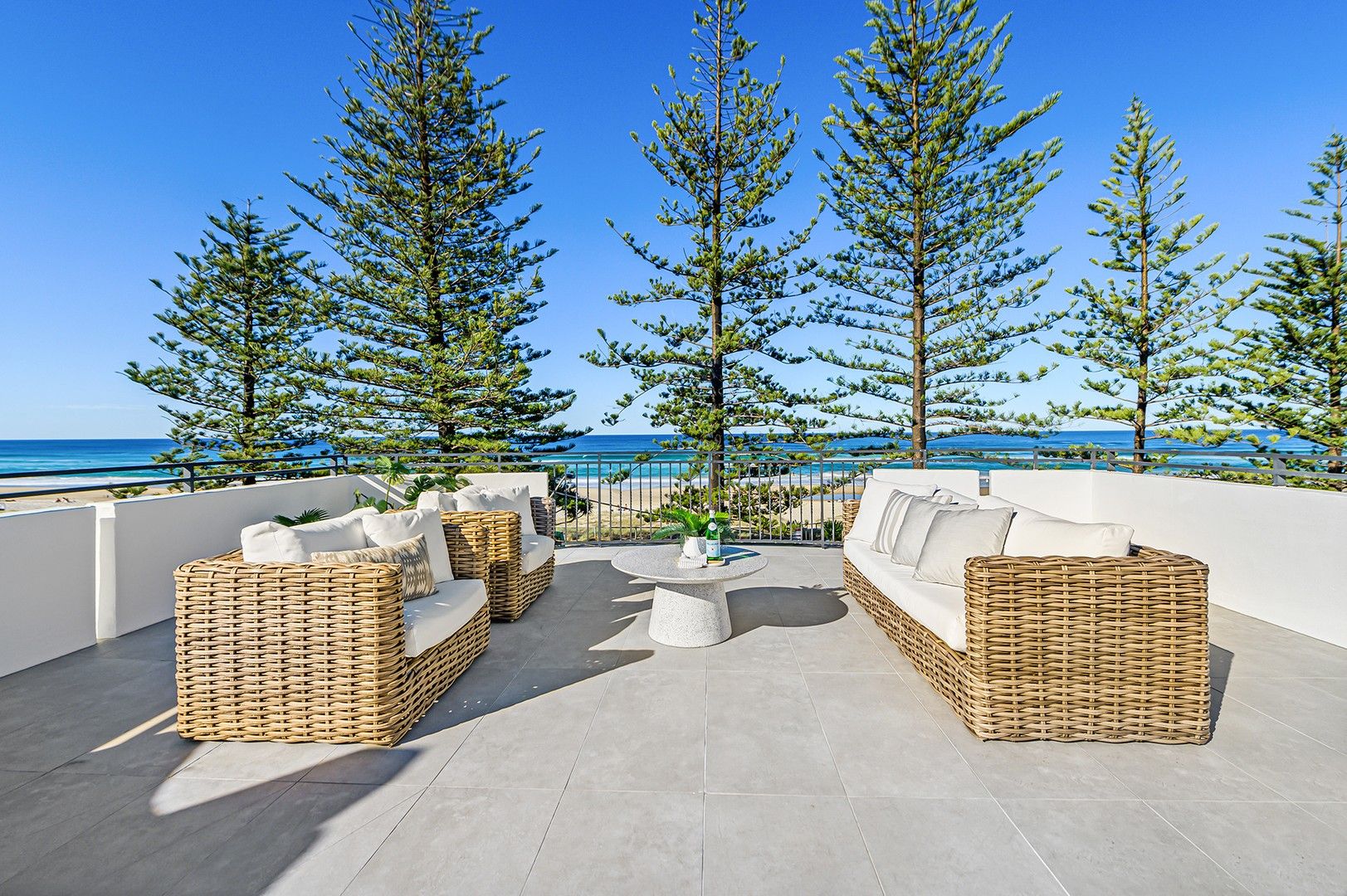 2/6 Marine Parade, Miami QLD 4220, Image 0