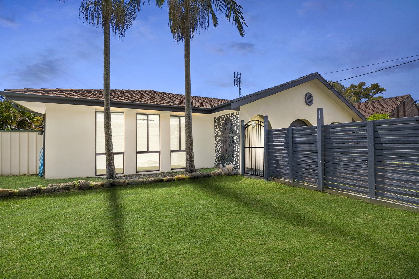 12 Karangal Crescent, Buff Point NSW 2262, Image 0