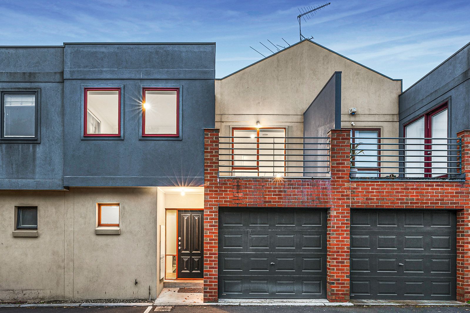 3 bedrooms Townhouse in 17 Lincoln Mews KENSINGTON VIC, 3031