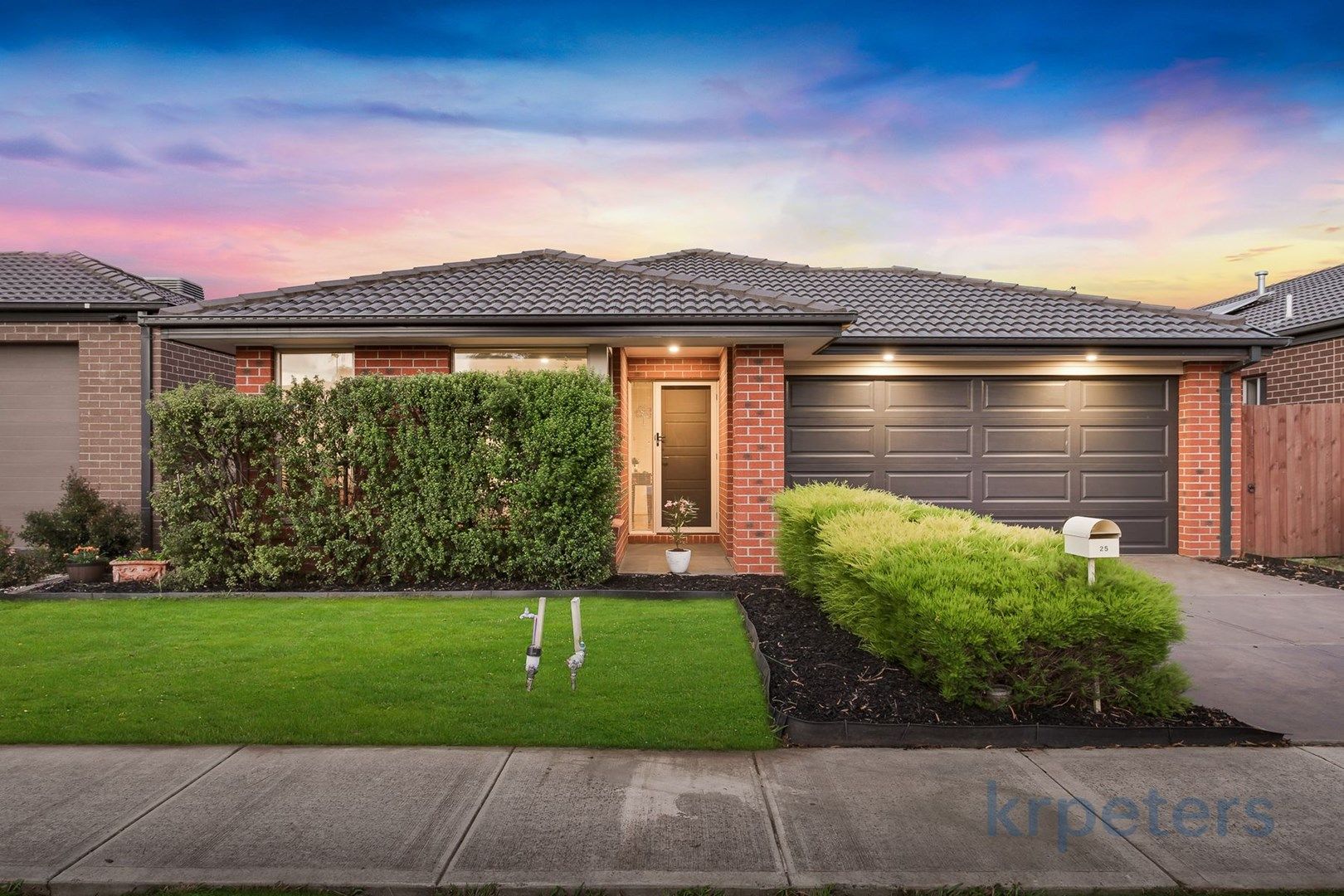 25 Mickleham Drive, Cranbourne North VIC 3977, Image 0