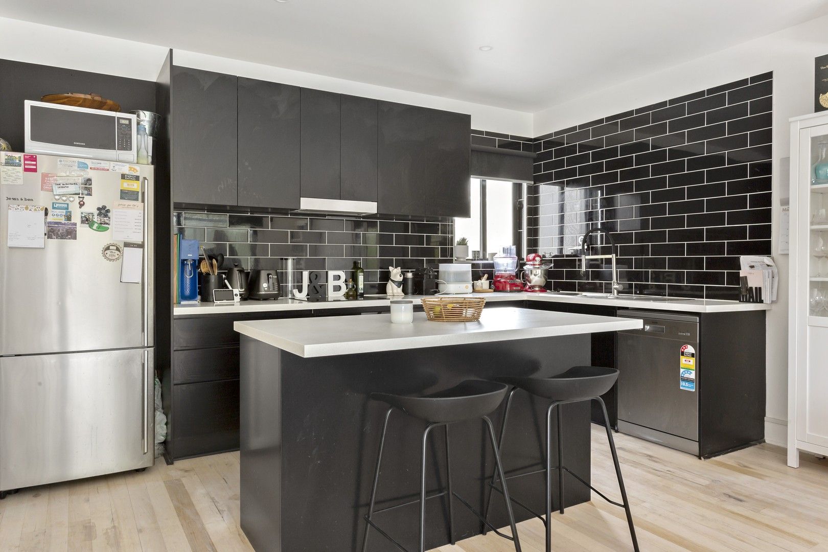 2 bedrooms Villa in 102/4 Yertchuk Avenue ASHWOOD VIC, 3147