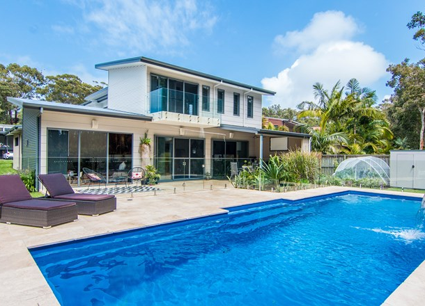 54 Belbourie Crescent, Boomerang Beach NSW 2428