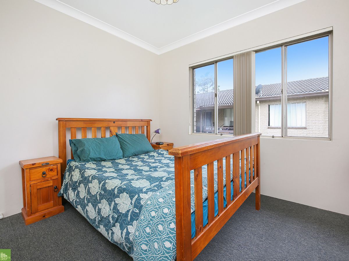 4/4 Gipps Crescent, Barrack Heights NSW 2528, Image 1