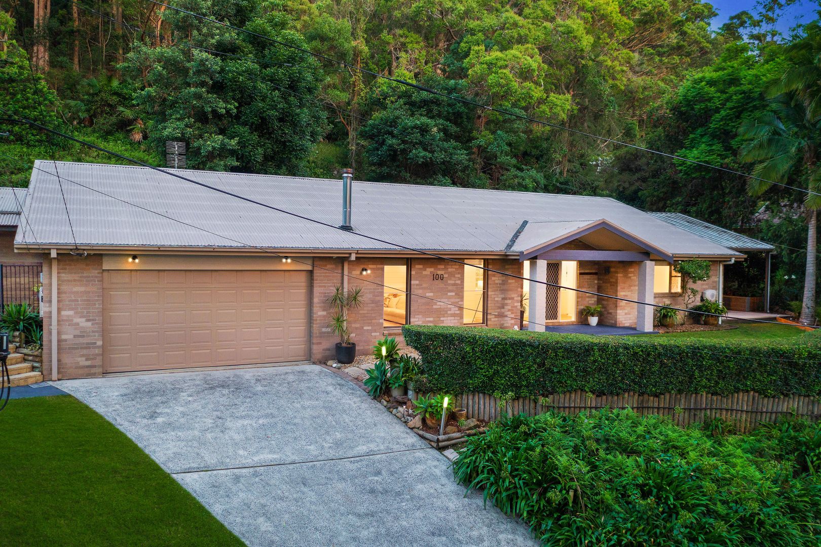 100 Blackbutt Street, Wyoming Property History & Address Research