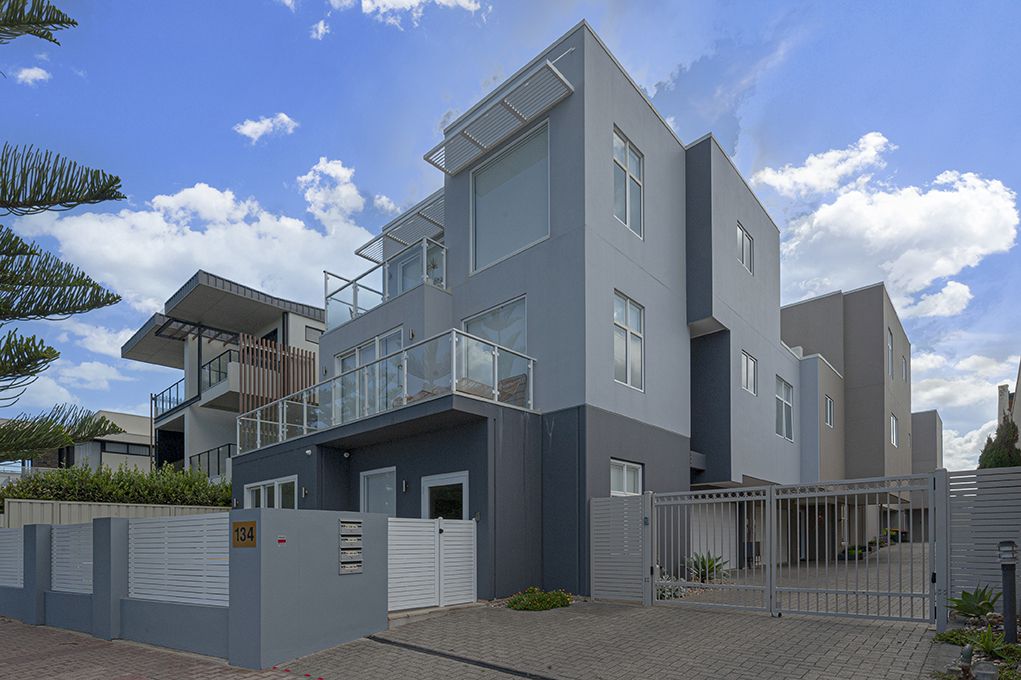 3 bedrooms Townhouse in 134b Esplanade BRIGHTON SA, 5048